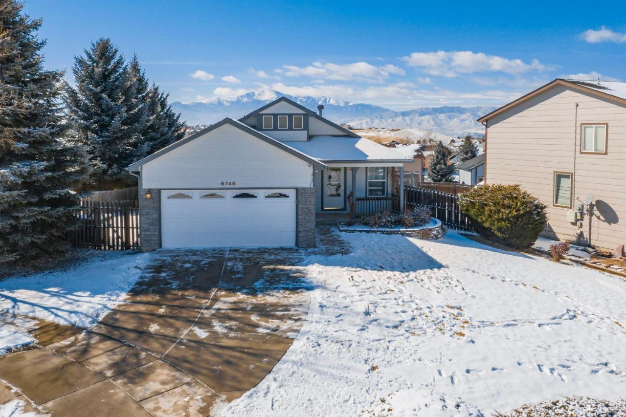 Cozy 4Br House With Peak Views In Colorado Springs Villa Exteriör bild